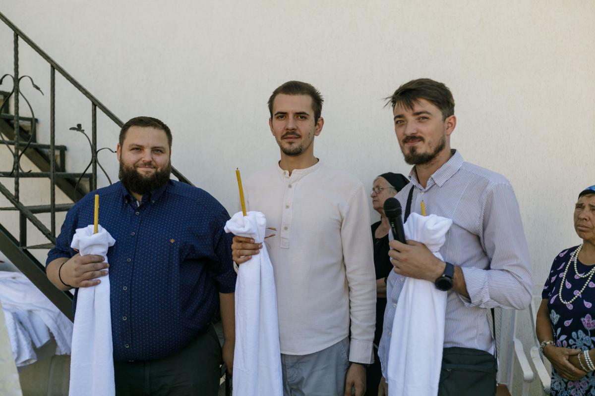 PS Nichifor Botoșăneanul a sfințit casa socială și clopotnița din Dumitreștii Gălății / Foto: pr. Silviu Cluci